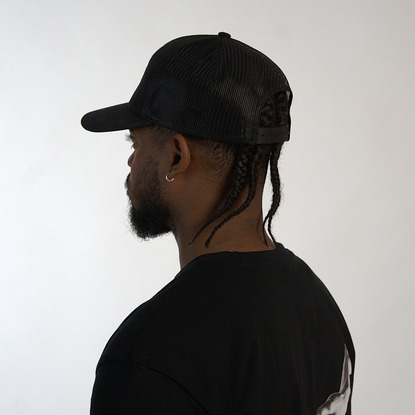 TRUCKER - BLACK