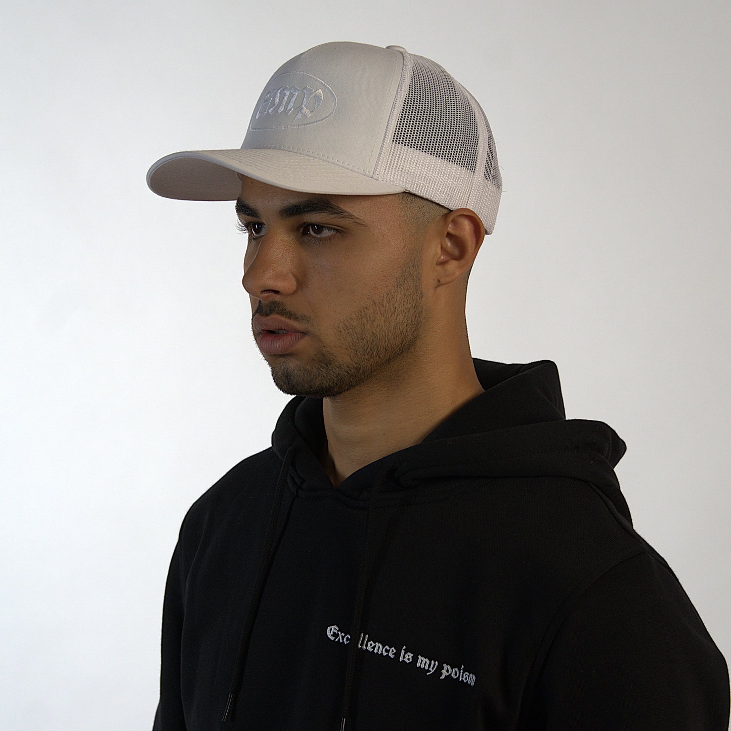 TRUCKER - WHITE
