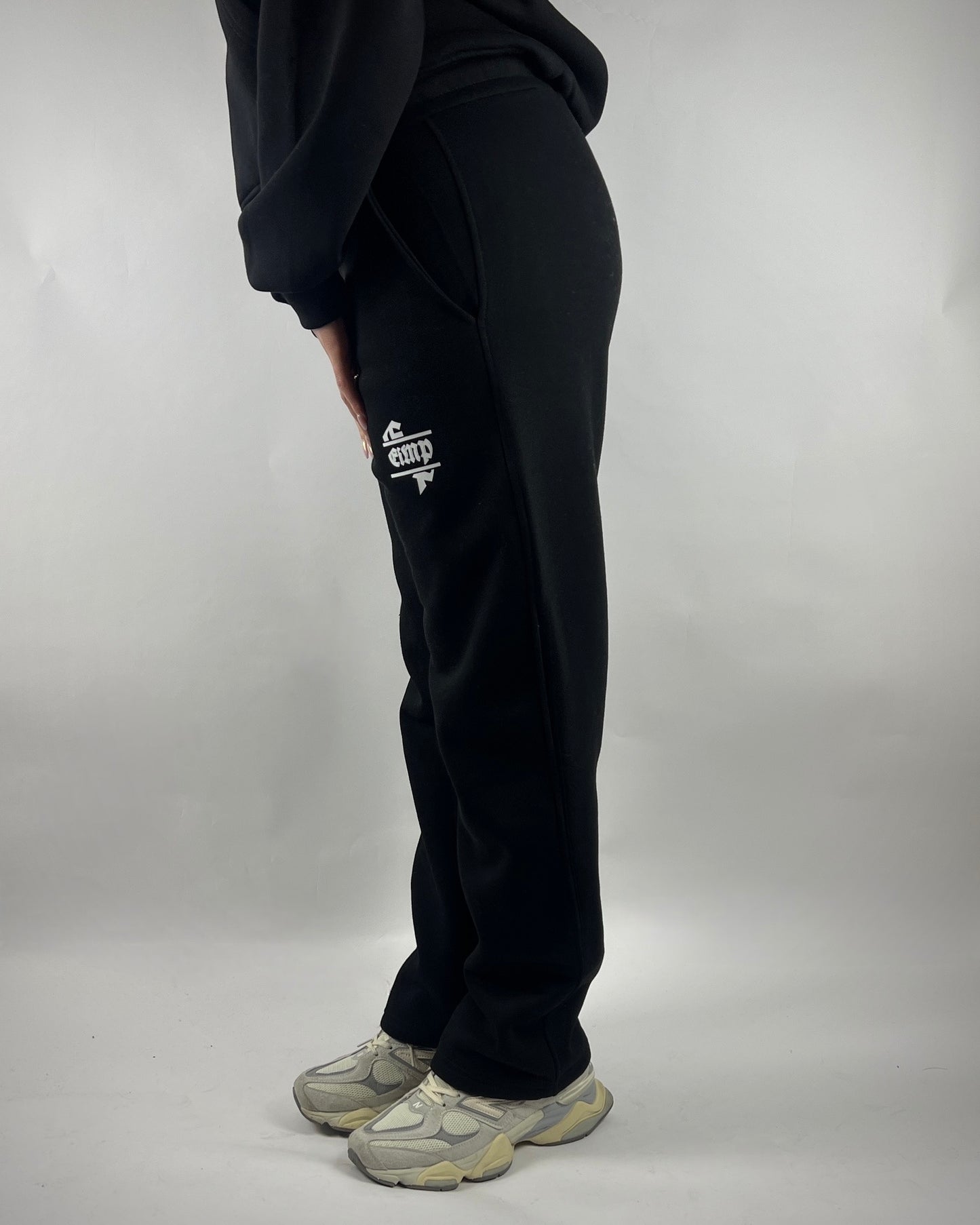 TROUSERS - BLACK (W)