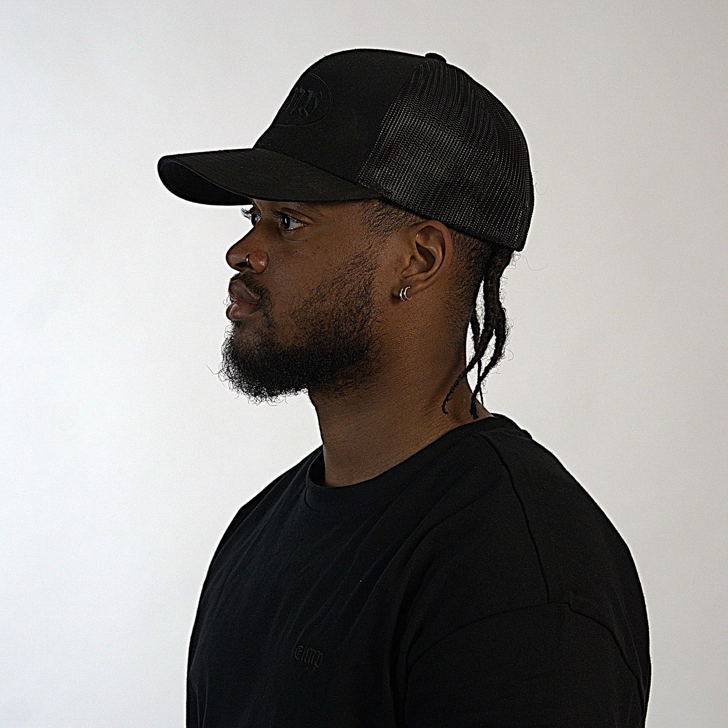 TRUCKER - BLACK