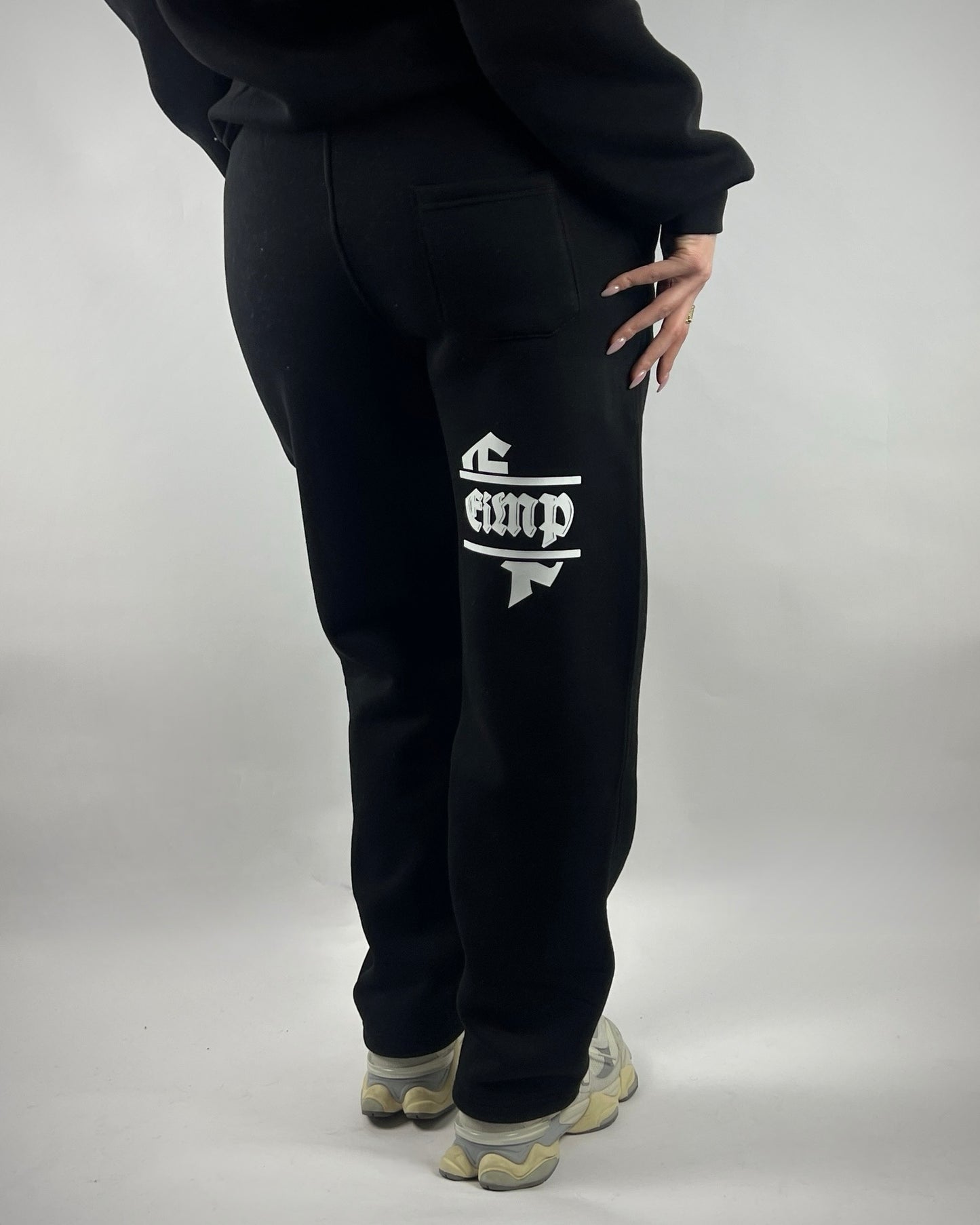 TROUSERS - BLACK (W)