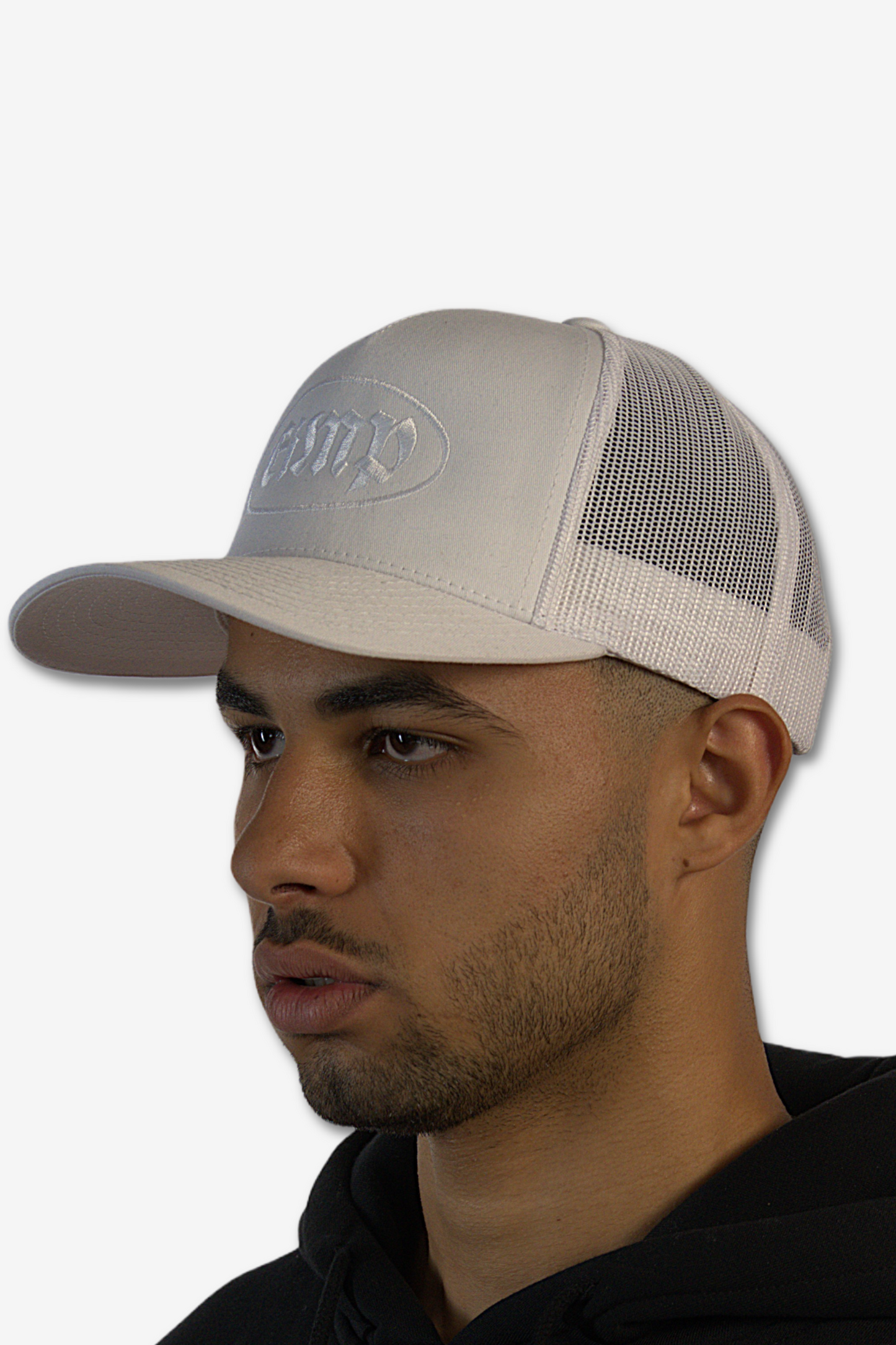 TRUCKER - WHITE
